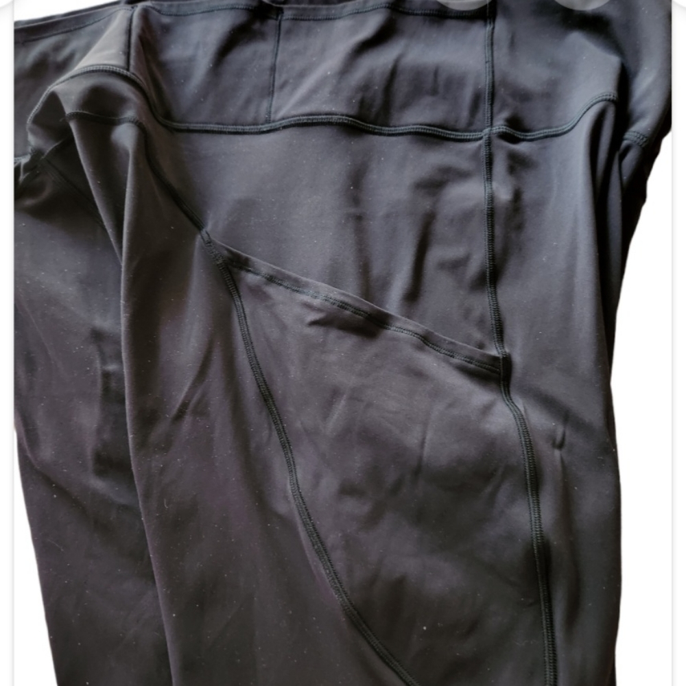 LULULEMON Leggings 26" inseam black size 16